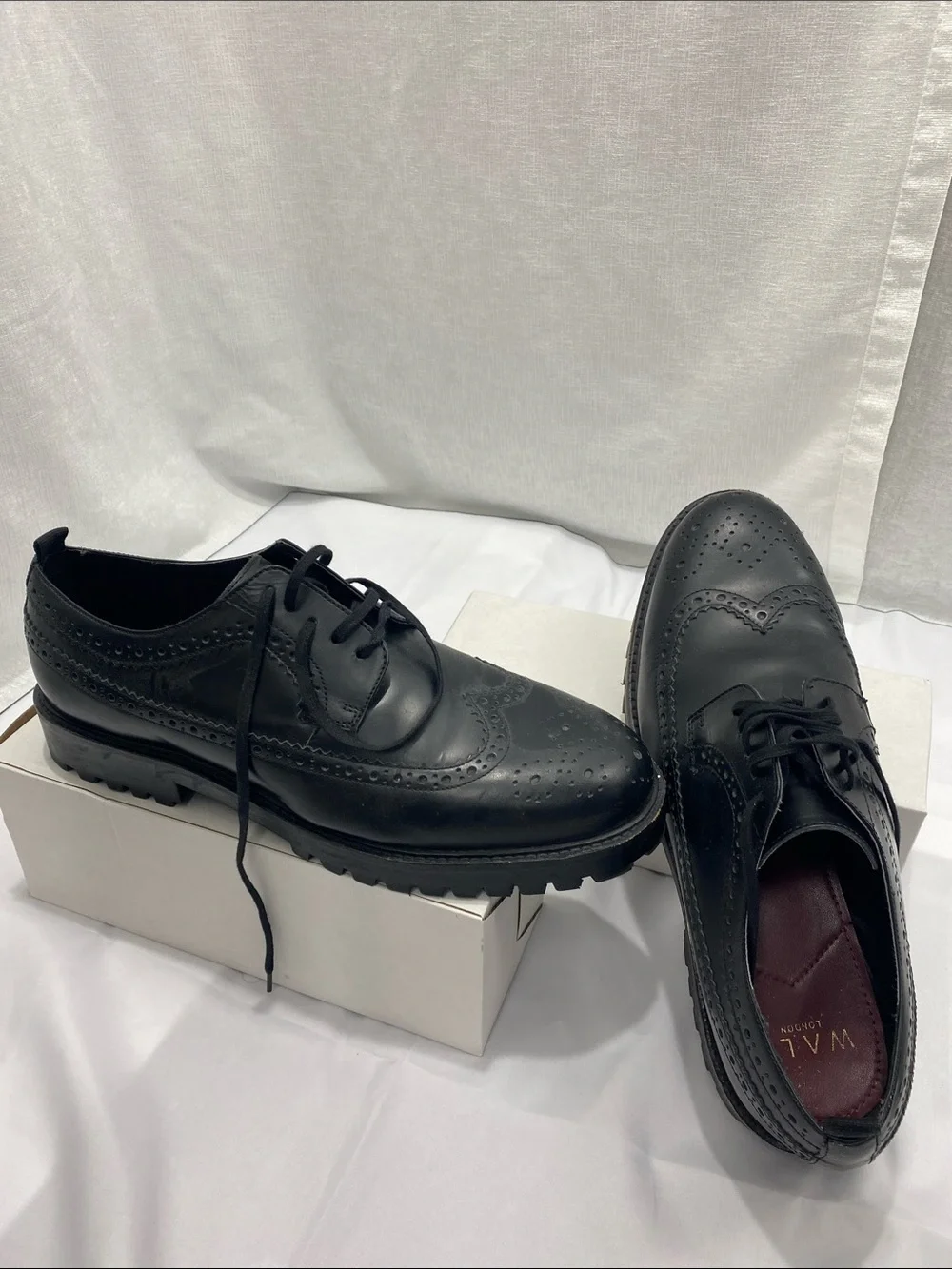 Brochu Walker Black Leather Wingtip Derby Shoes